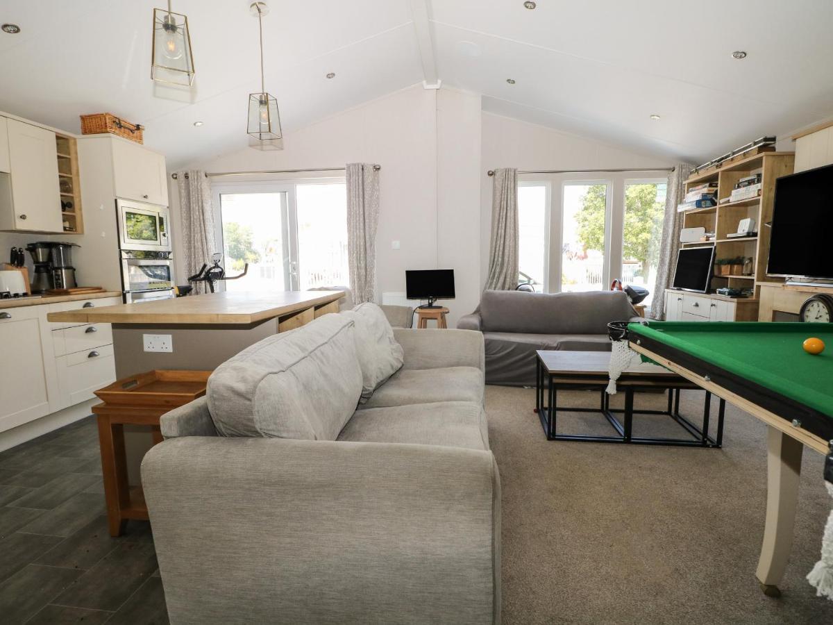 The Goodwood Lodge Chichester Eksteriør bilde